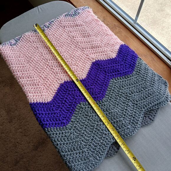 Handmade Small Crochet Afghan Throw ~85" x 65" / 7 ft x 5.5 ft baby blanket - Picture 4 of 5